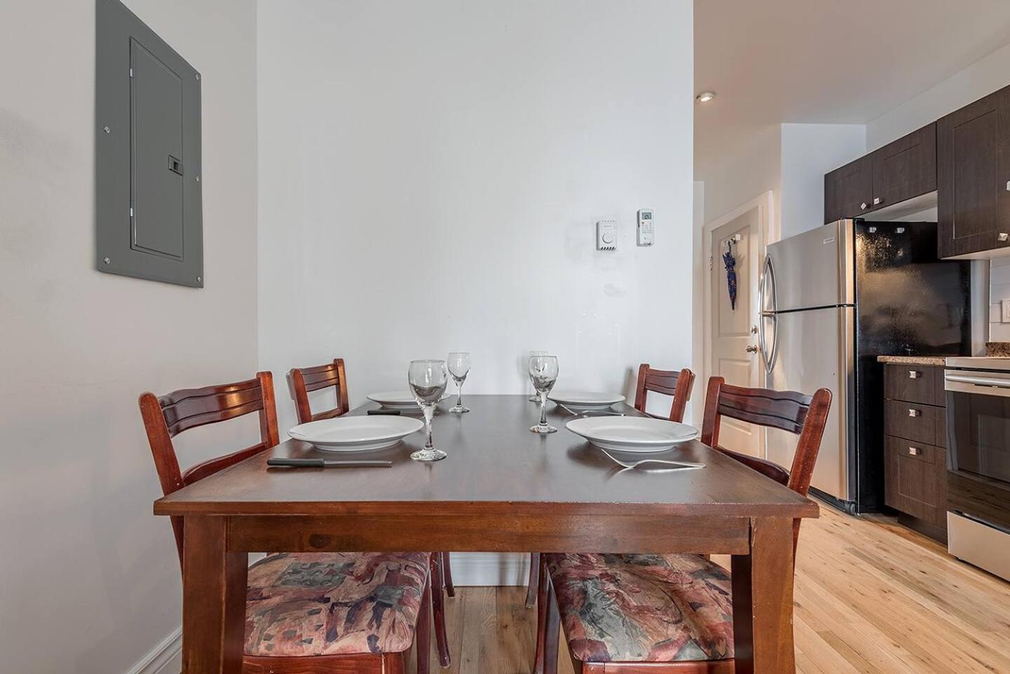 5-Star Prime Location - Bright Condo Montreal Zewnętrze zdjęcie